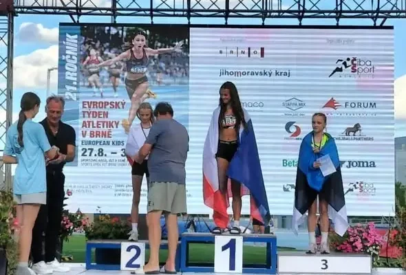 Sukces uczennicy z Aleksandrowa Łódzkiego: srebrny medal w skoku w dal na zawodach w Brnie