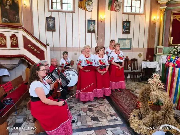 Zespoły z Dzierżąznej uświetniły Święto Ziemniaka i Dożynki Parafialne