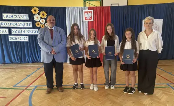 Rekordowe stypendia Burmistrza Strykowa na start roku szkolnego 2026/2027