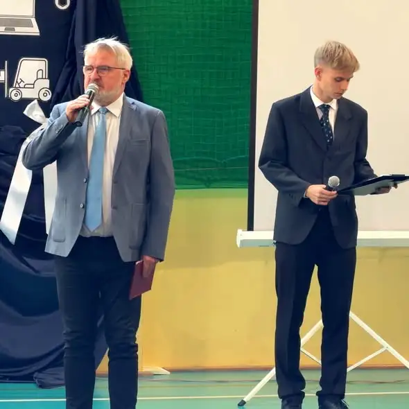 Ślubowanie klas pierwszych w Zespole Szkół Zawodowych w Aleksandrowie Łódzkim