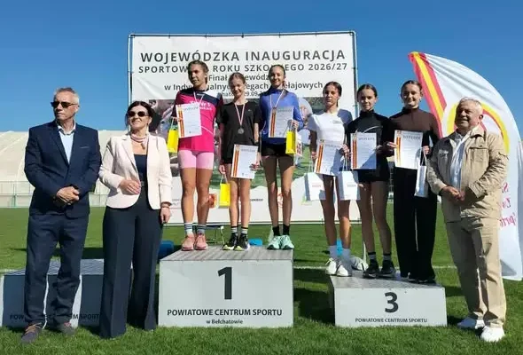 Powiat zgierski z mocnym akcentem na inauguracji sportowego roku szkolnego w Bełchatowie