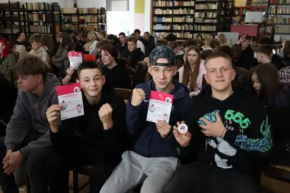 Październik miesiącem świadomości raka piersi – warsztaty w Zespole Szkół im. Jana Pawła II