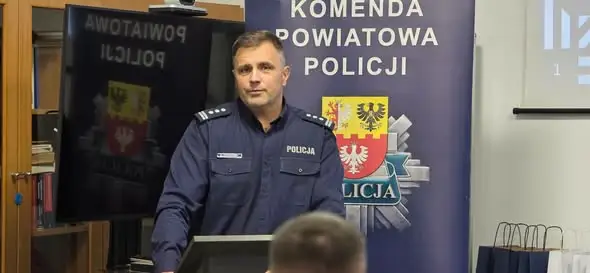 Sto lat dzielnicowych w Zgierzu – medale, konkurs i życzenia dla funkcjonariuszy