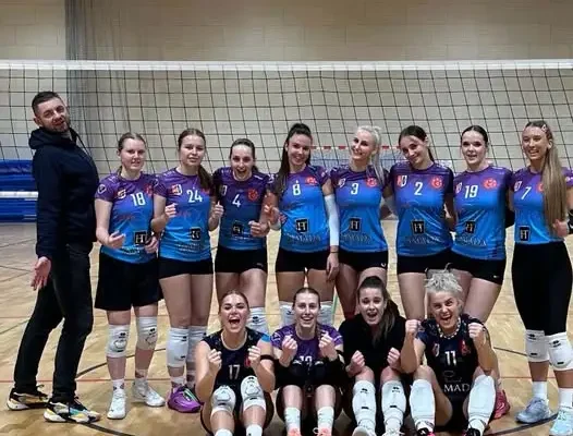 Siatkarki UKS Ozorków wygrywają 3:0 z Akademią Siatkówki AS Zduńska